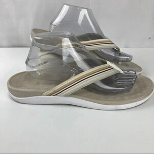 Orthaheel HIGH TIDE Beige Sand Tan Leather Fabric Flip Flop Sandals Women's 11